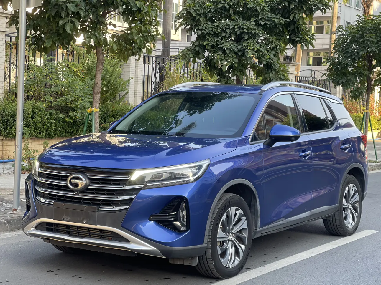 GAC Trumpchi GS4  из Китая