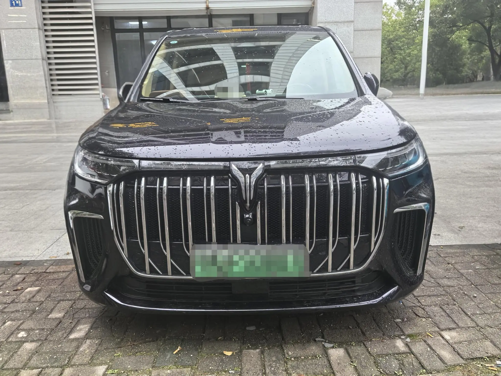 Voyah Lantu Dreamer PHEV  из Китая