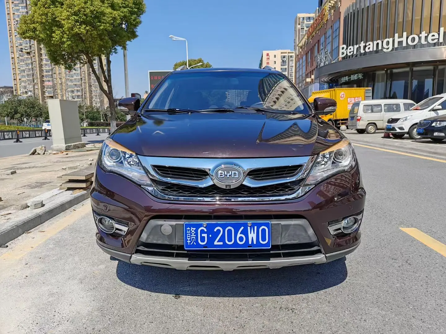 BYD S7  из Китая