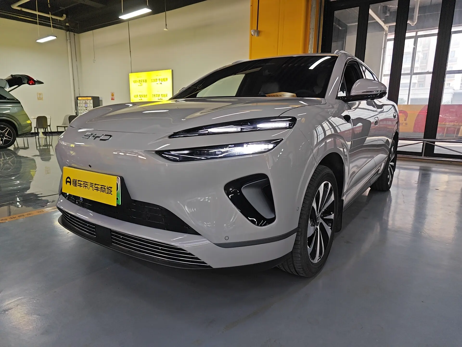 BYD Sea Lion 06EV  из Китая