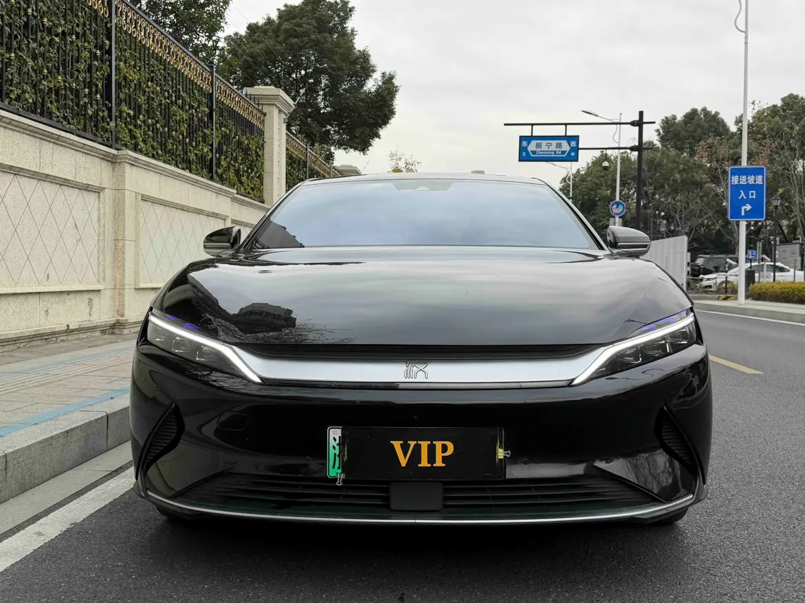 BYD Han EV  из Китая