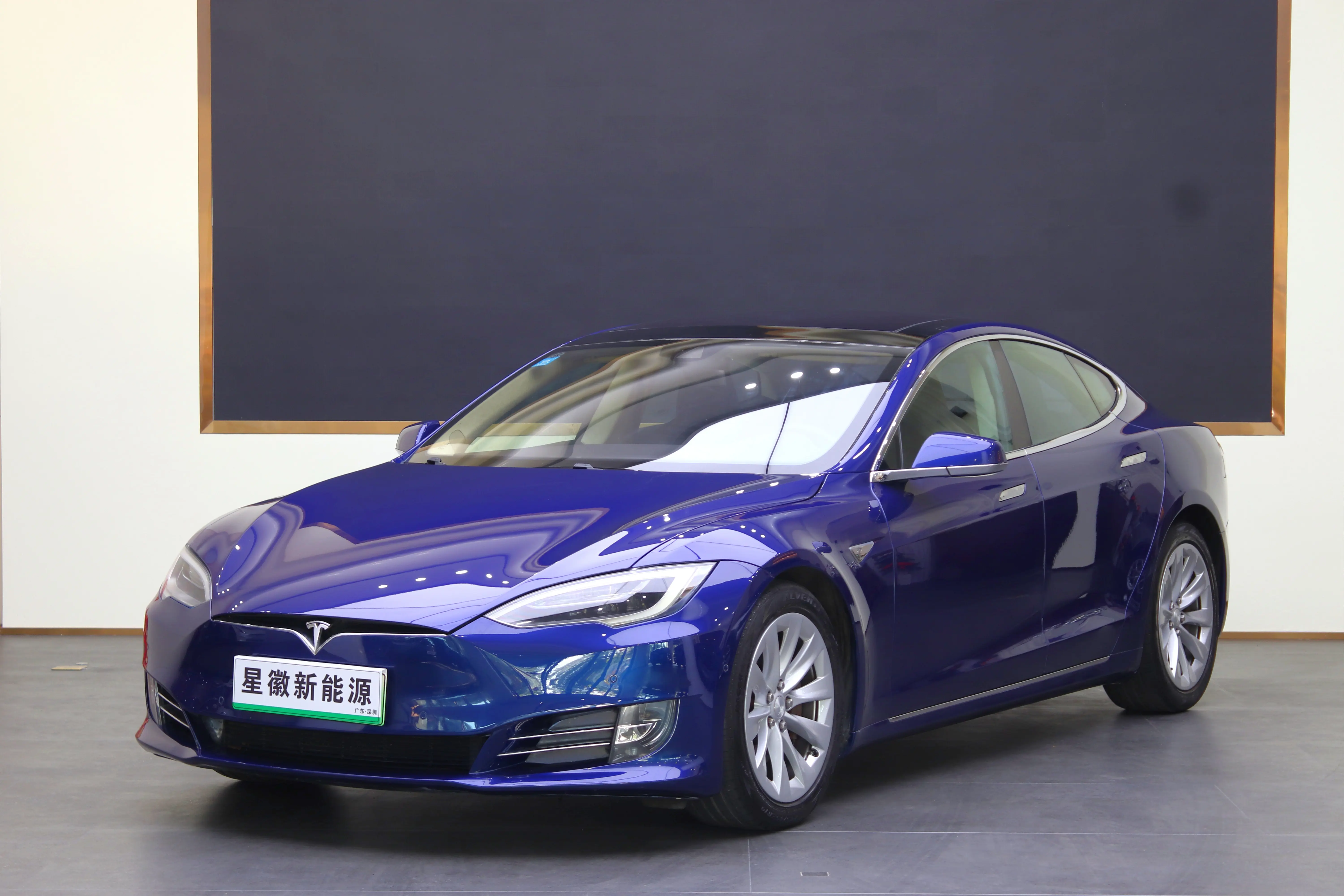 Tesla Model S  из Китая