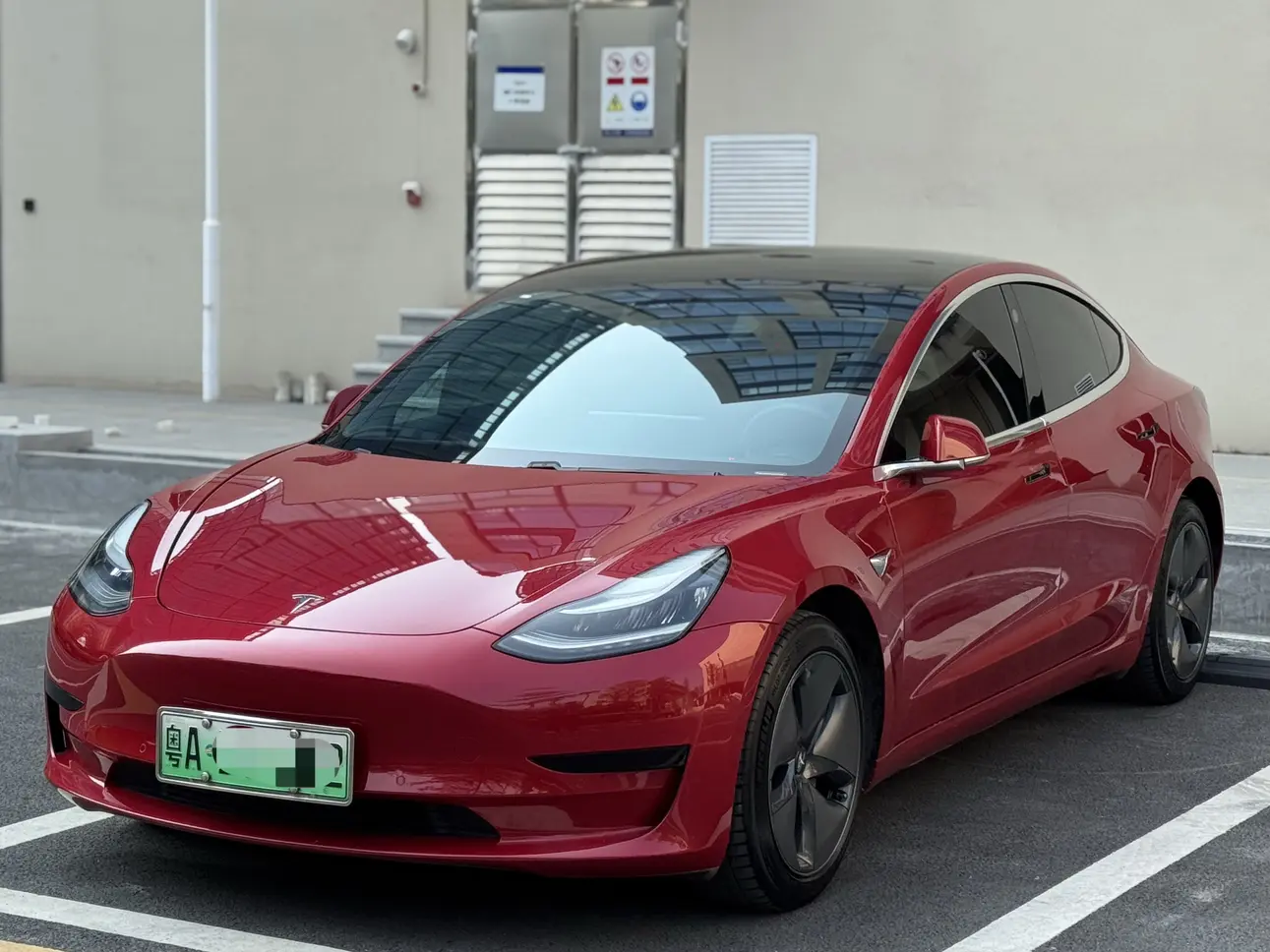 Tesla Model 3  из Китая