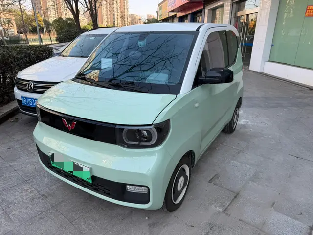 Wuling Hongguang MINIEV  из Китая