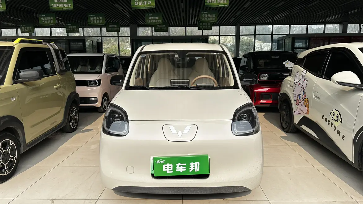Wuling Hongguang MINIEV  из Китая