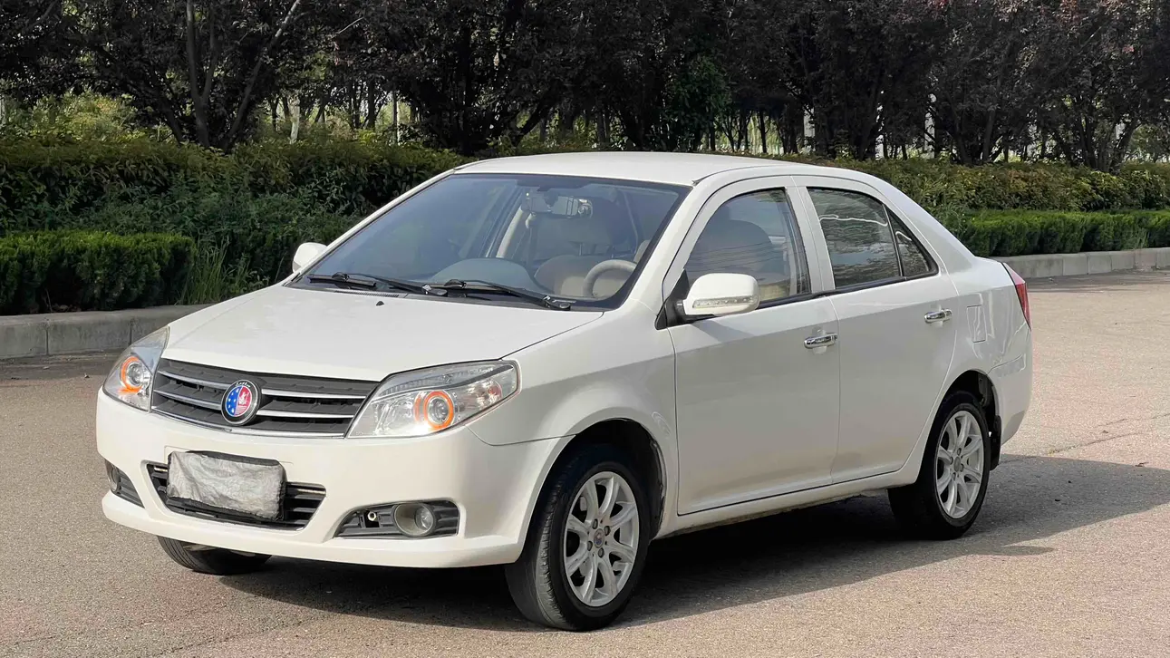 Geely King Kong  из Китая