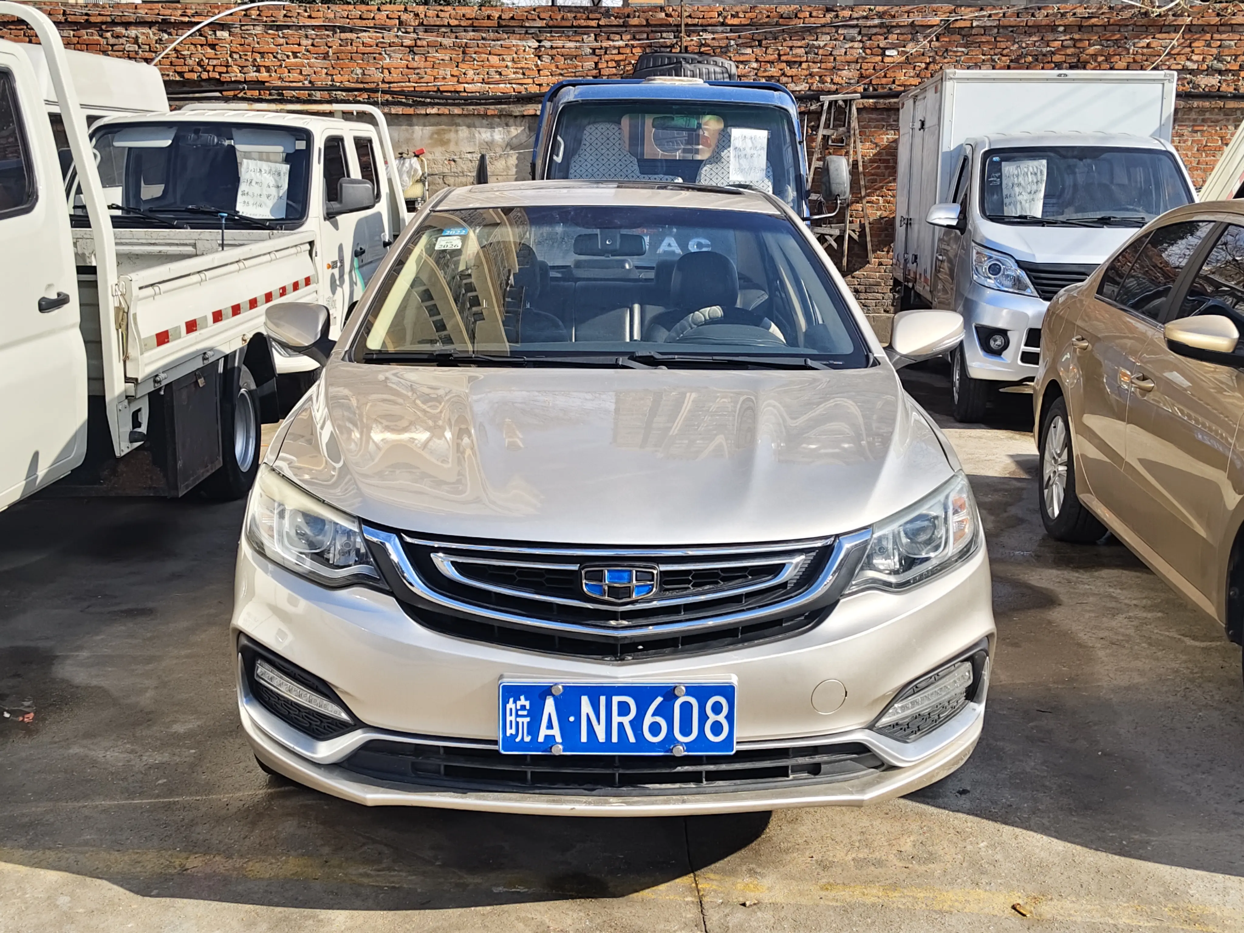 Geely Vision  из Китая