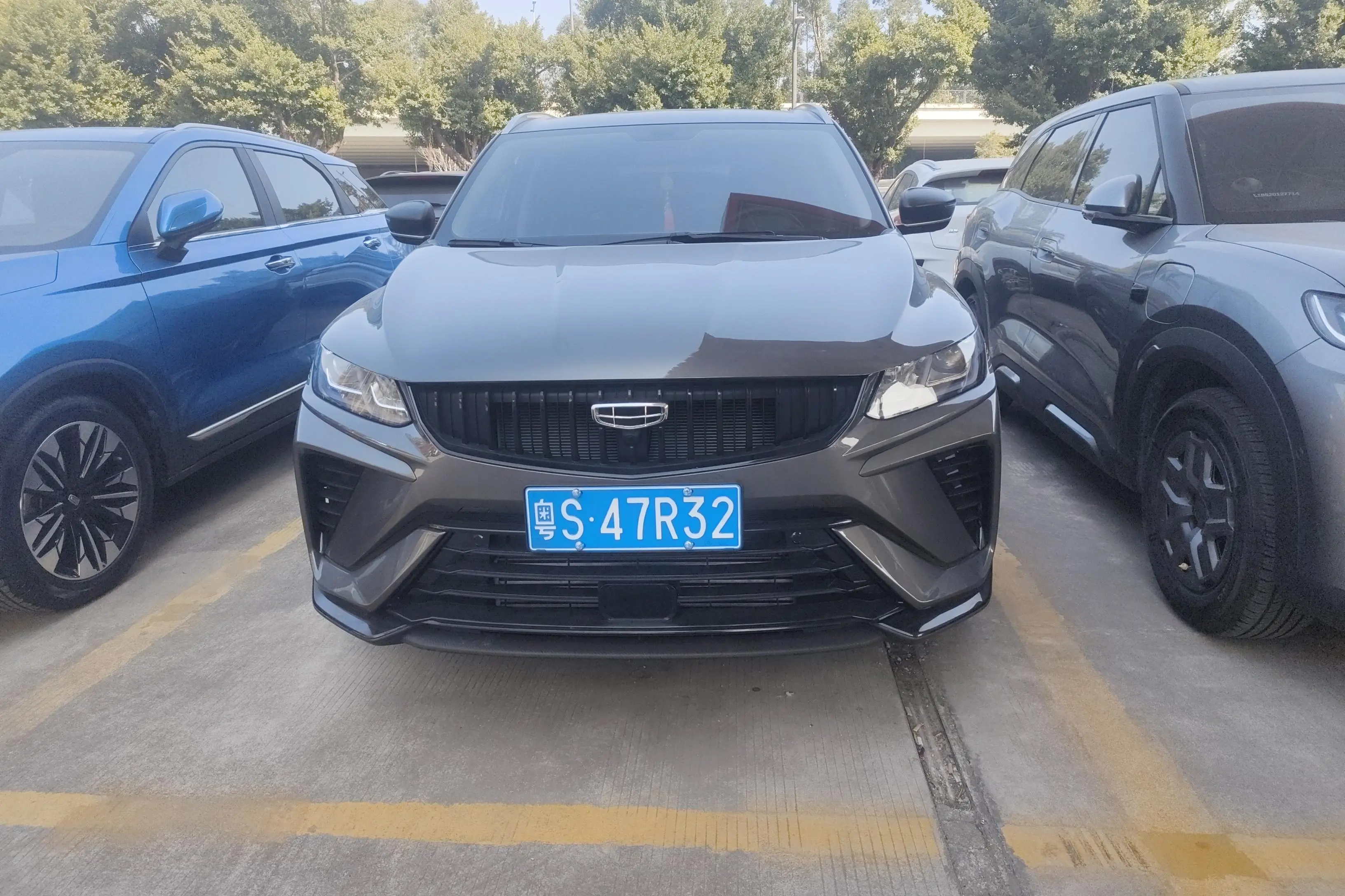 Geely Coolray SX11 (Binyue)  из Китая