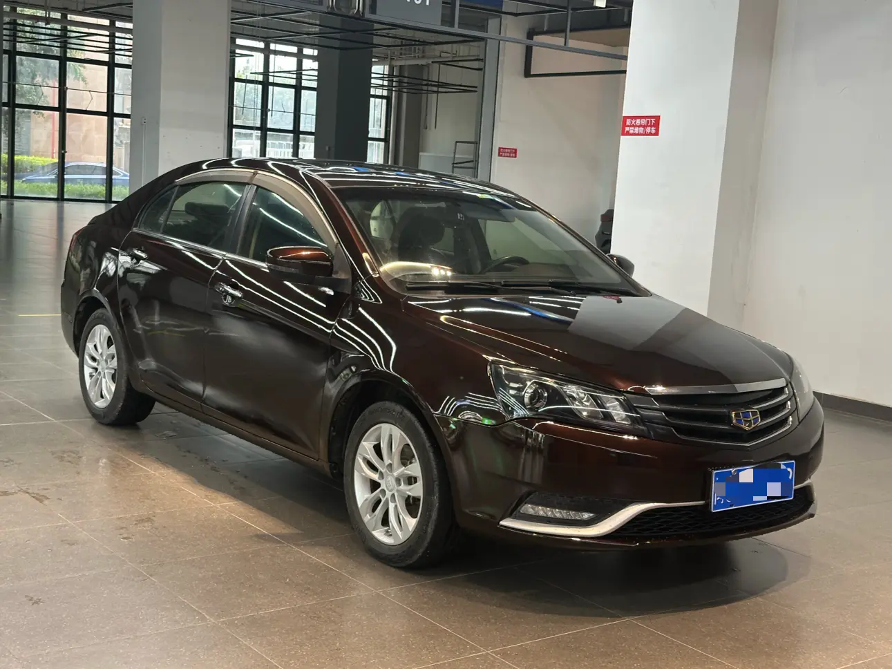 Geely Emgrand  из Китая