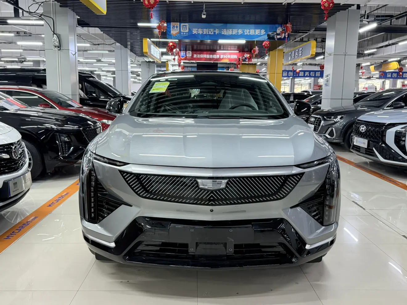 Cadillac IQ Aoge  из Китая
