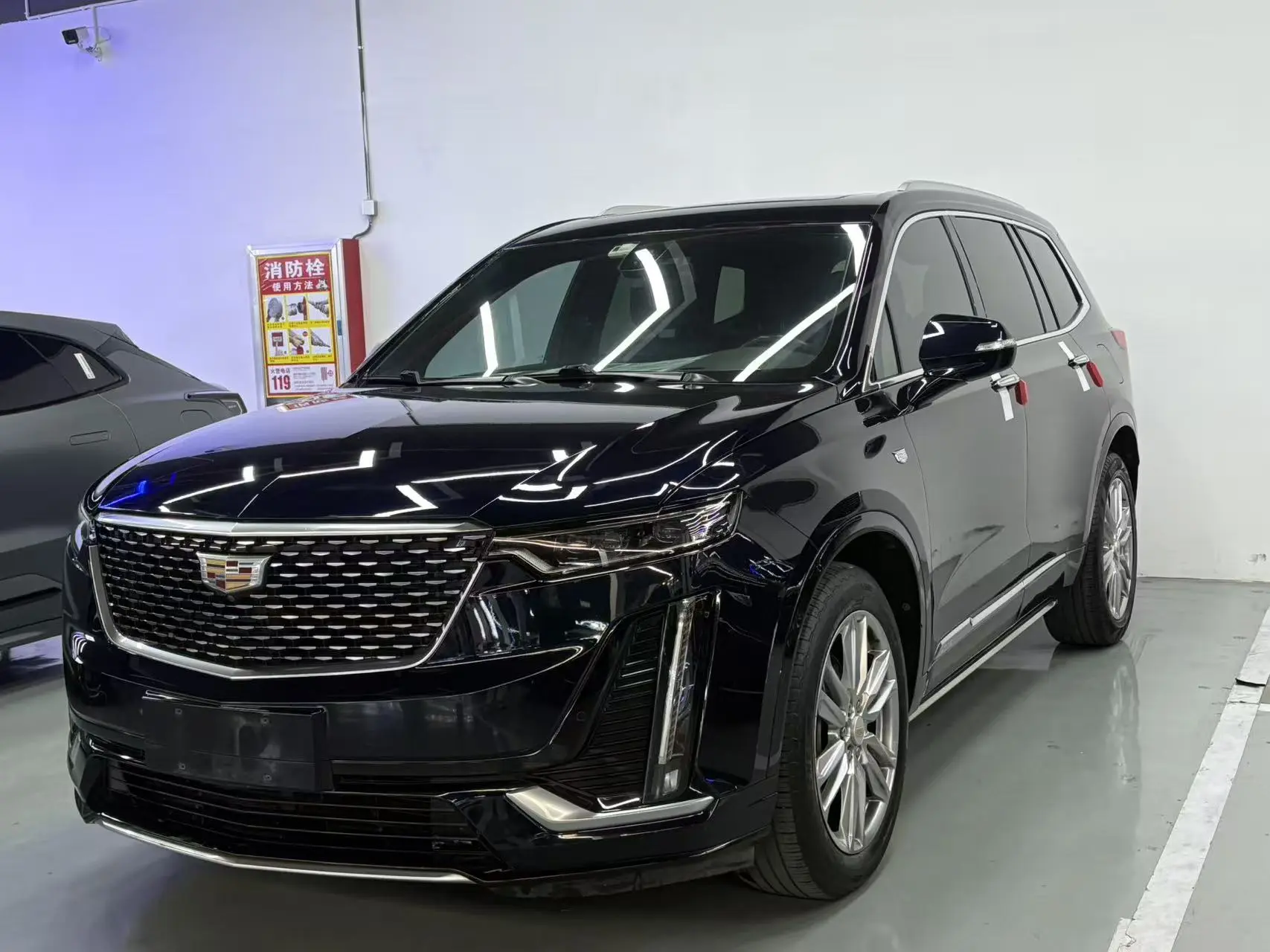 Cadillac XT6  из Китая