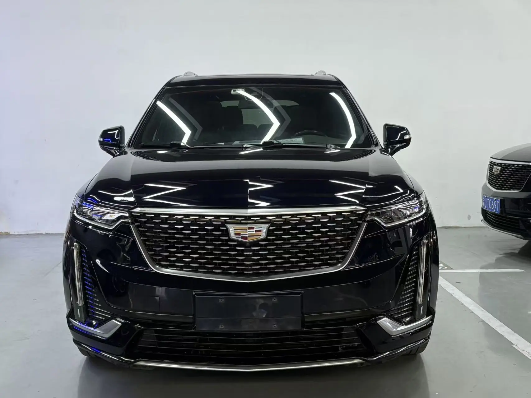 Cadillac XT6  из Китая
