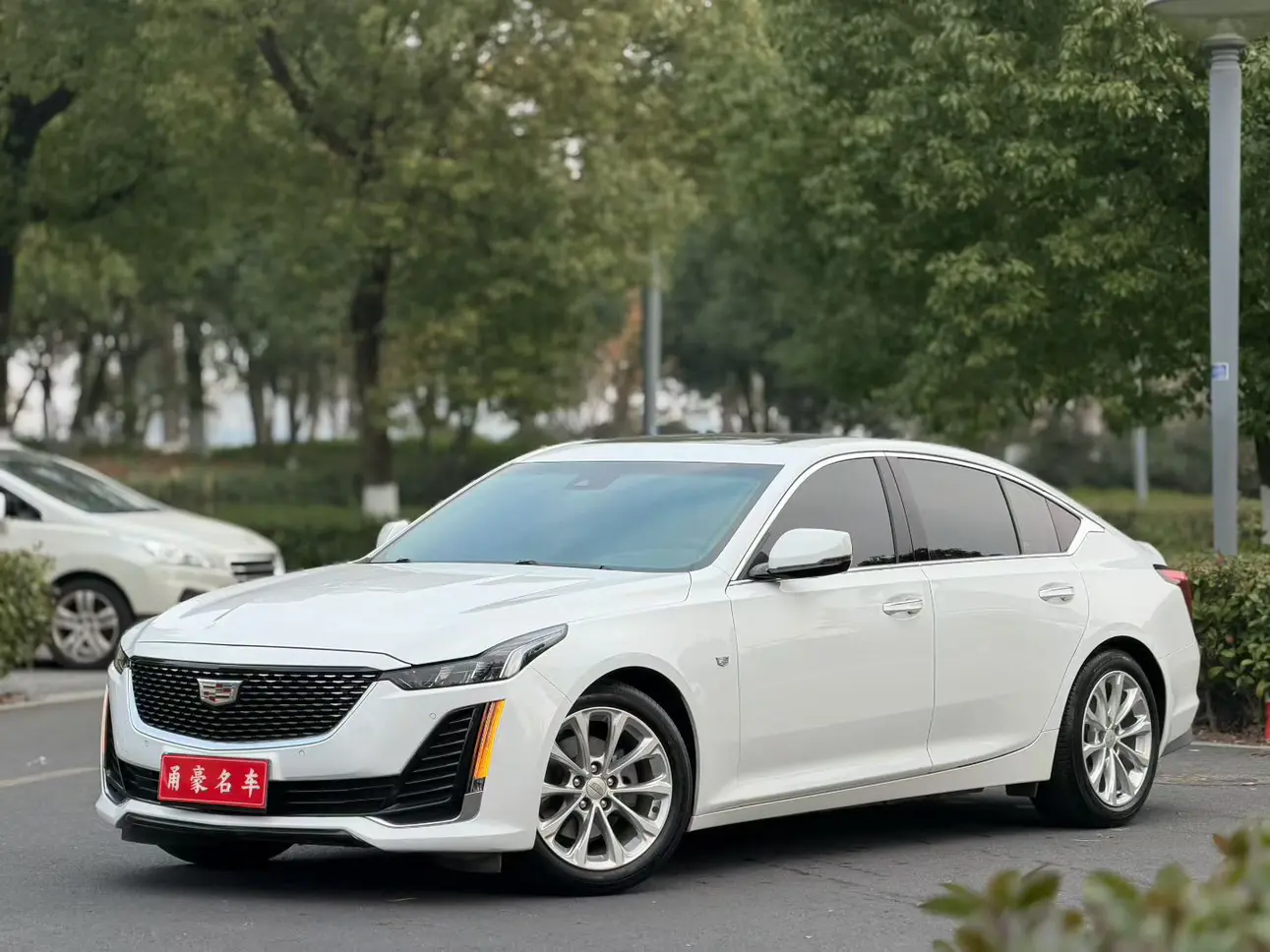 Cadillac CT5  из Китая