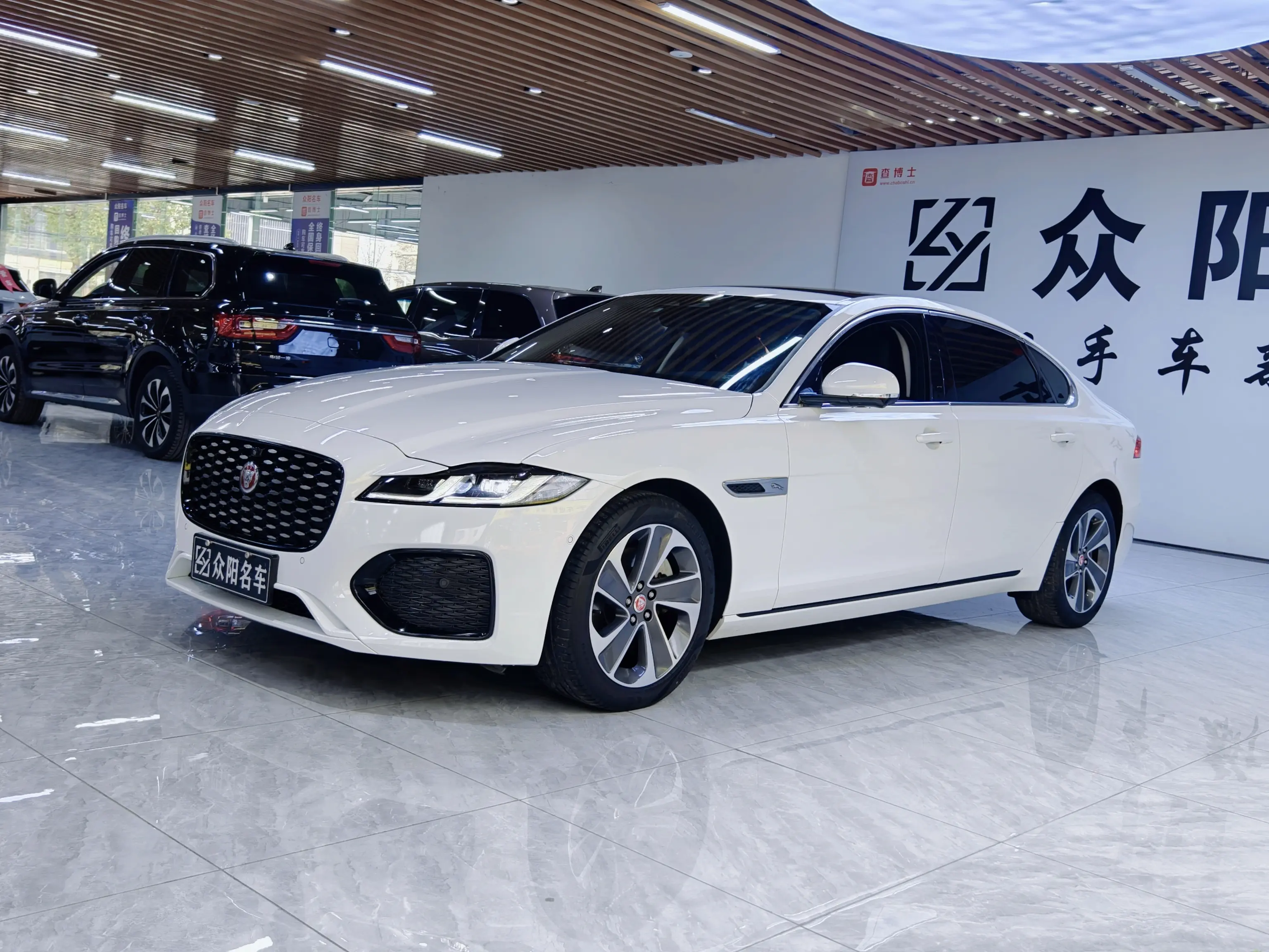 Jaguar XFL