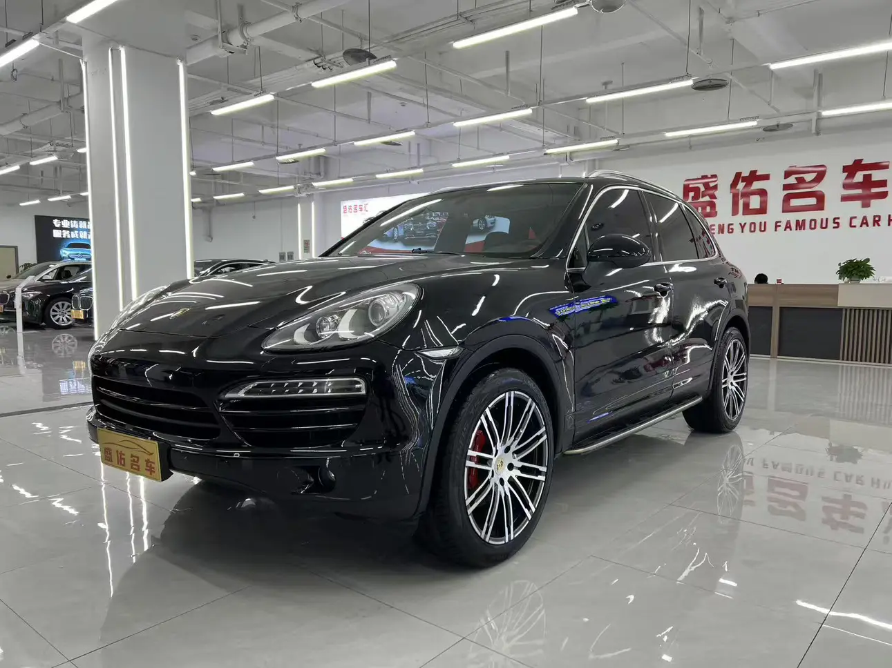 Porsche Cayenne  из Китая