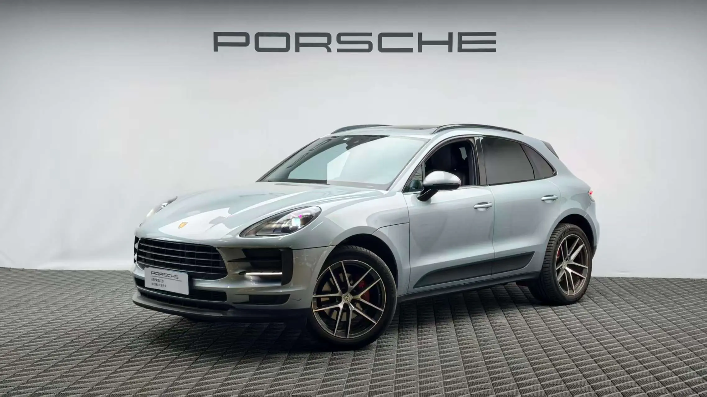 Porsche Macan  из Китая