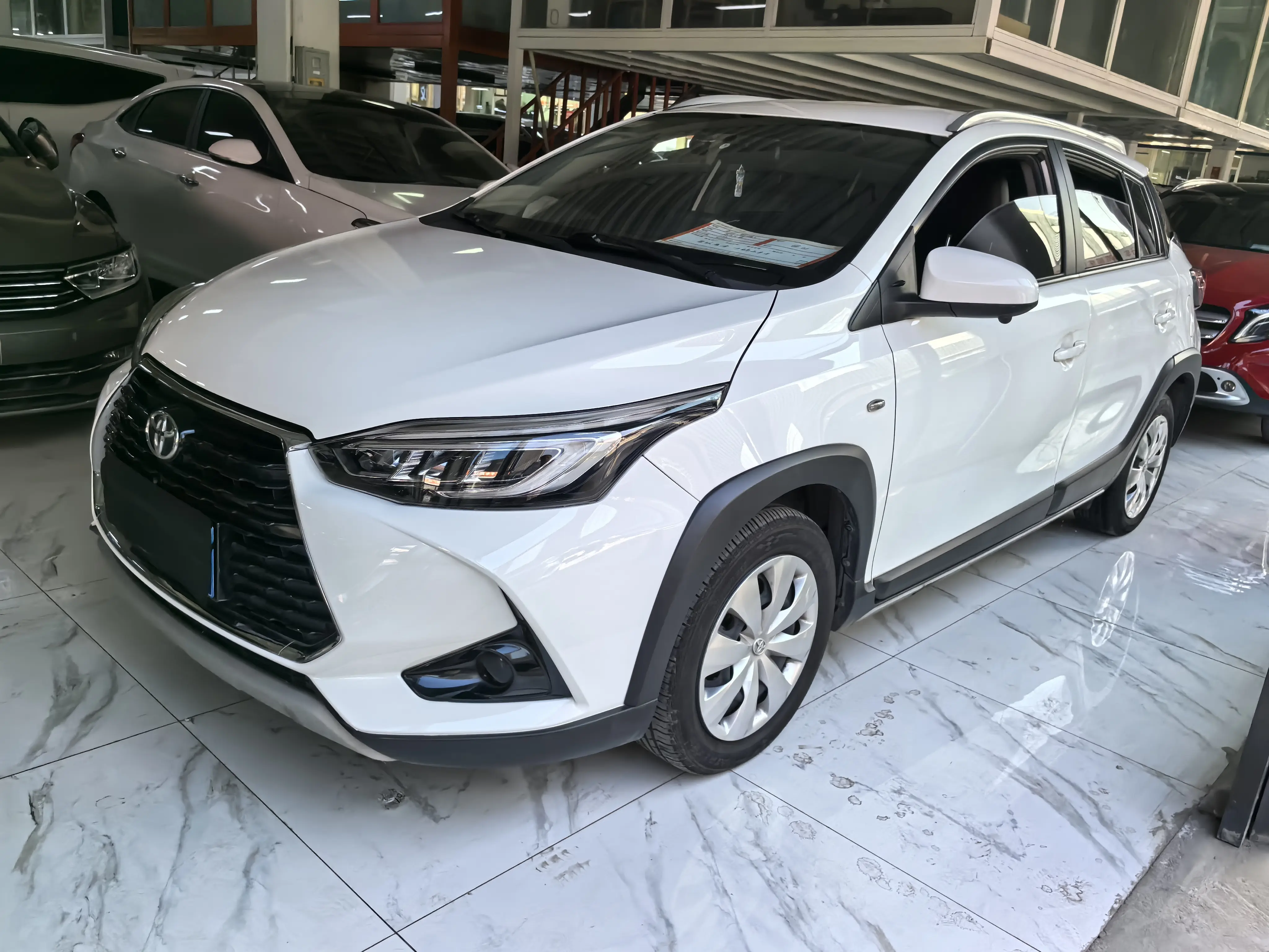 Toyota Yaris L  из Китая