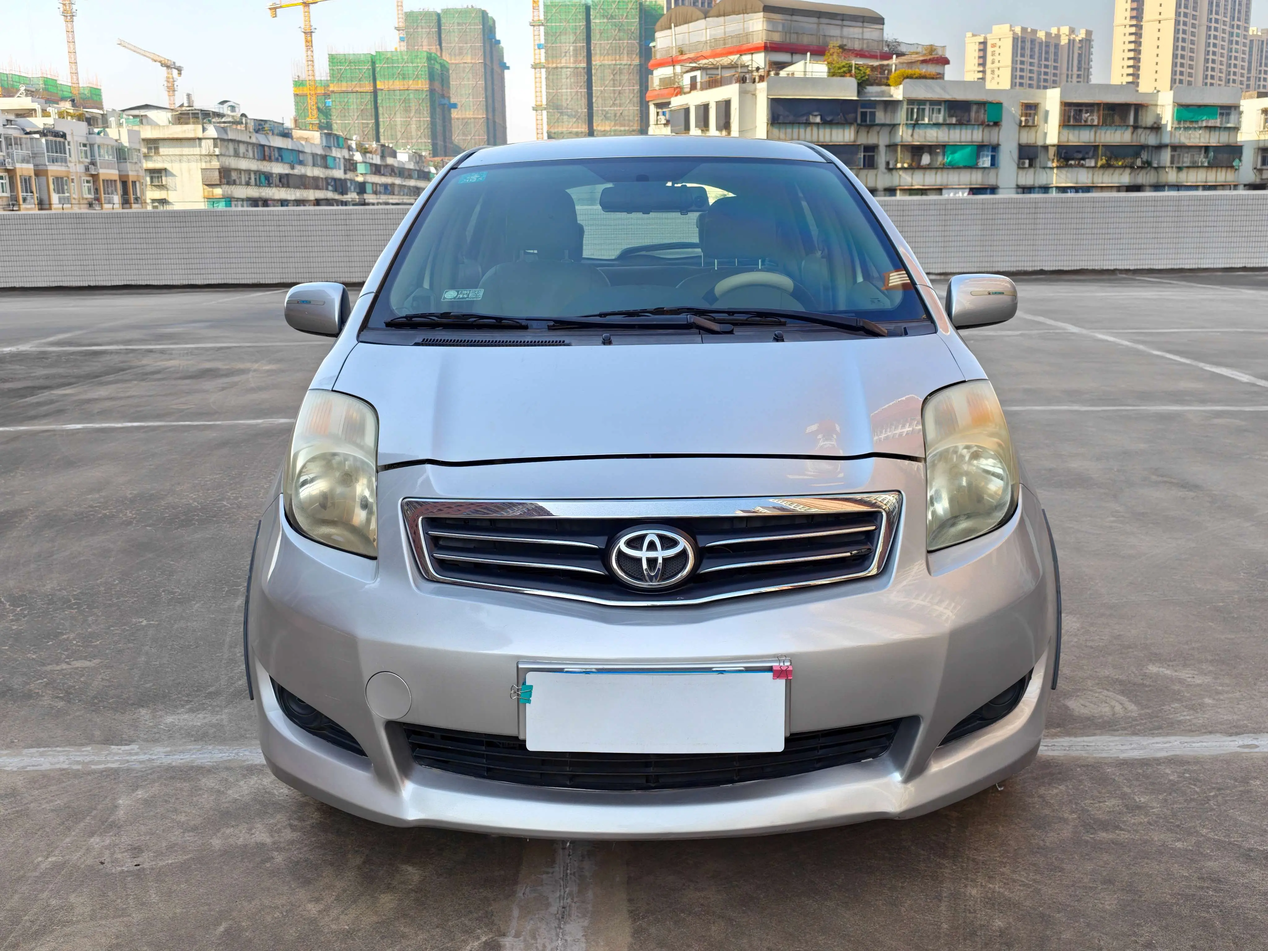 Toyota Yaris  из Китая