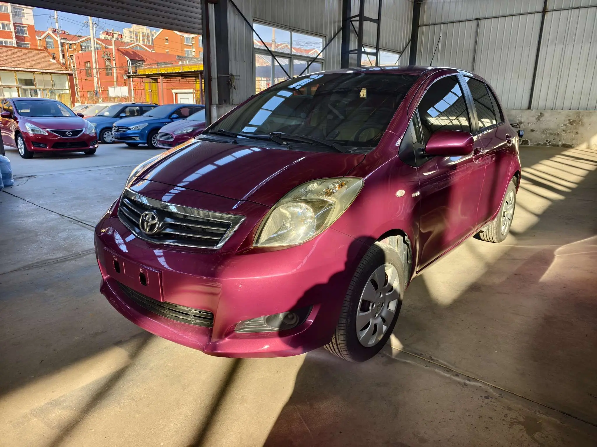 Toyota Yaris  из Китая