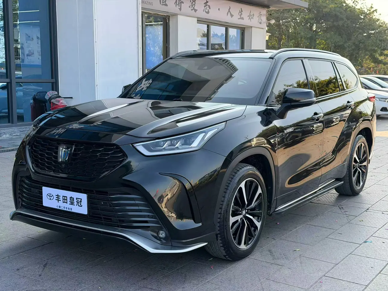 Toyota Crown Kluger  из Китая