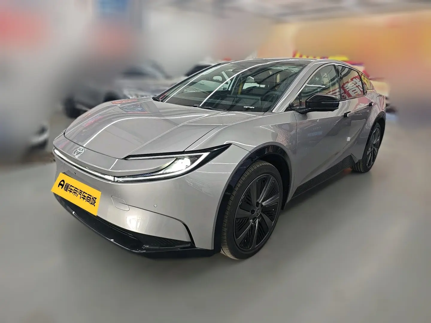 Toyota bZ5  из Китая