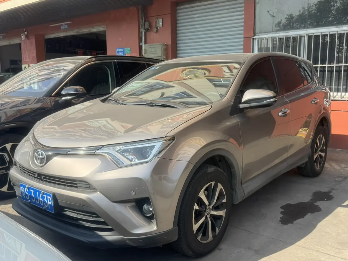 Toyota RAV4  из Китая