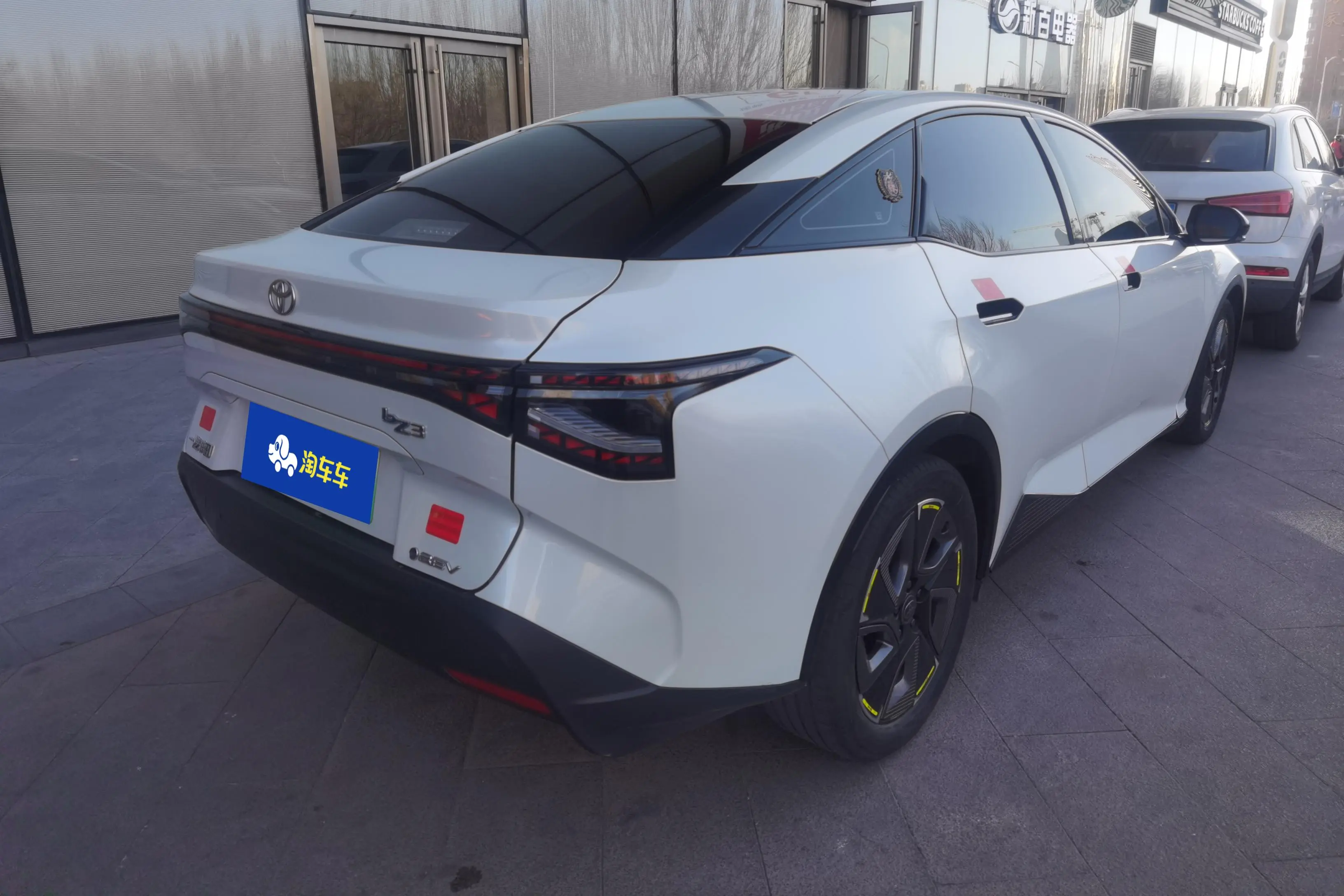 Toyota bZ3  из Китая