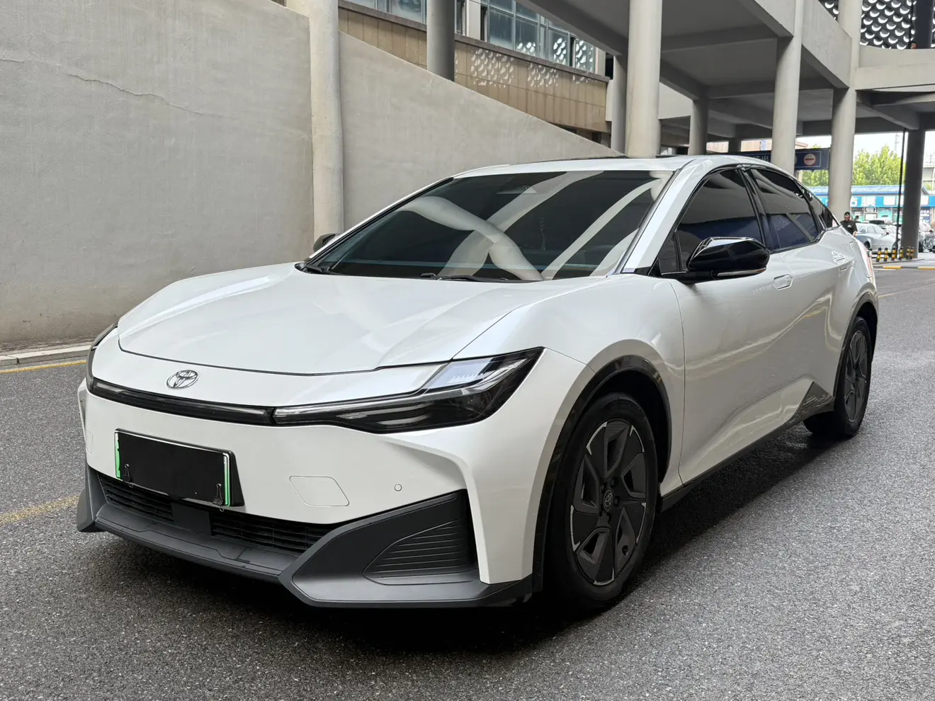 Toyota bZ3  из Китая