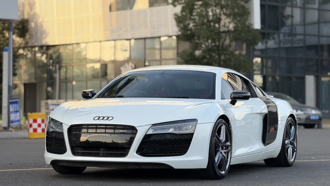 Audi R8  из Китая