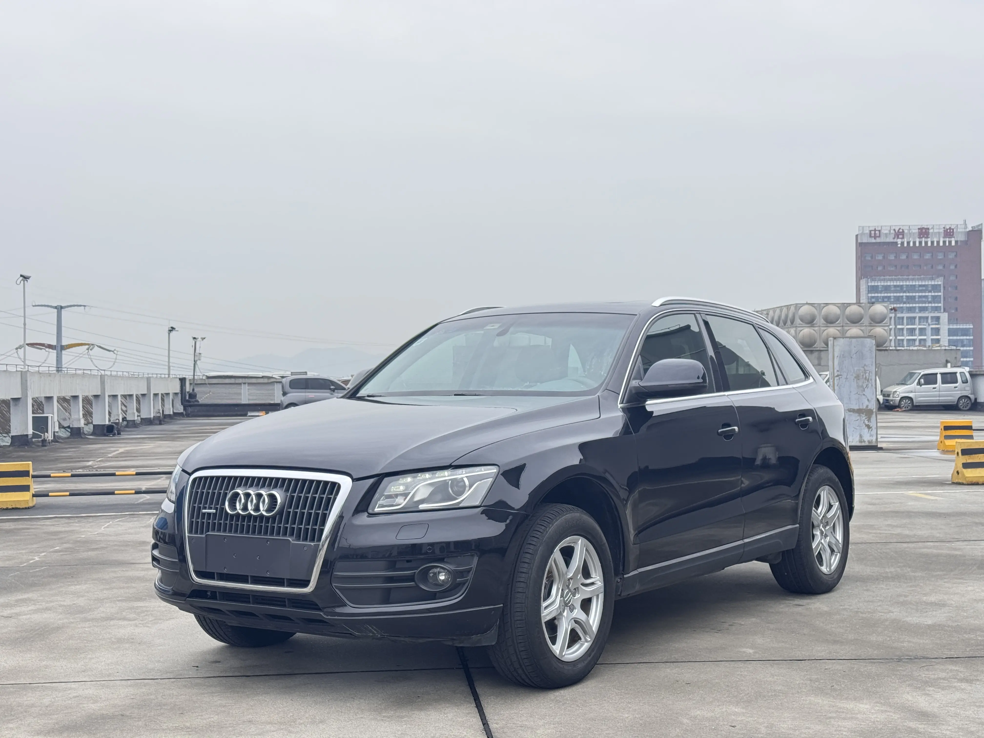 Audi Q5  из Китая
