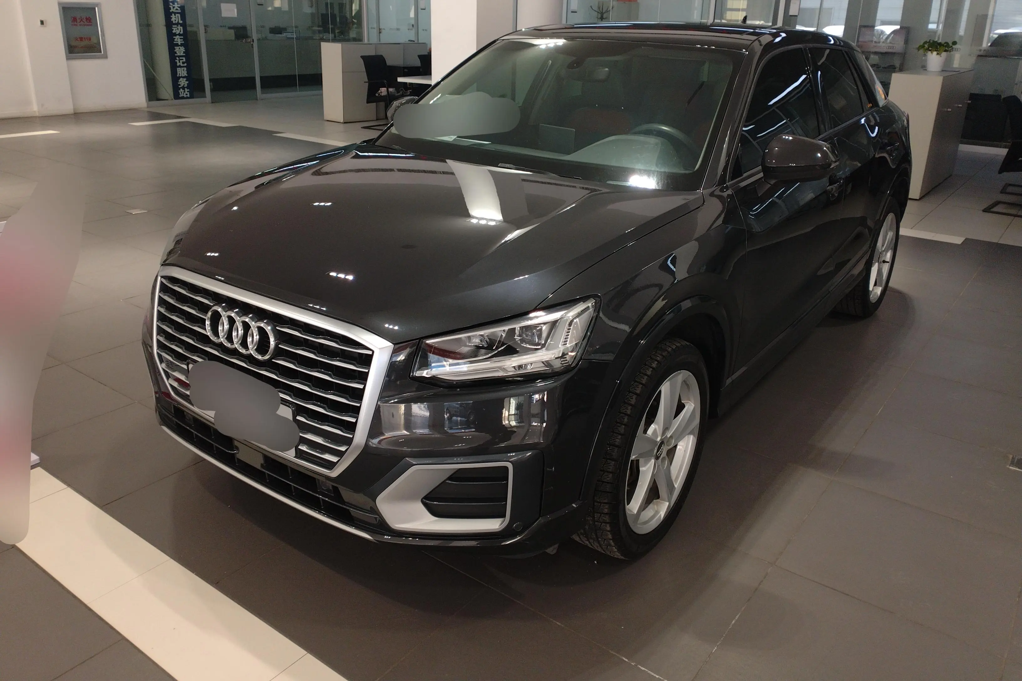 Audi Q2L  из Китая