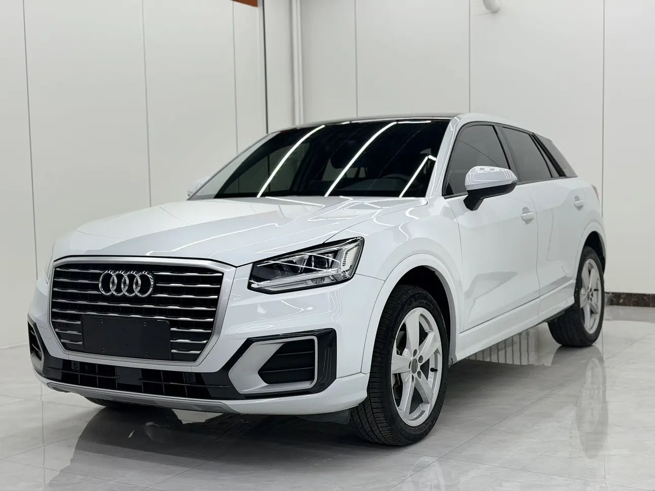 Audi Q2L