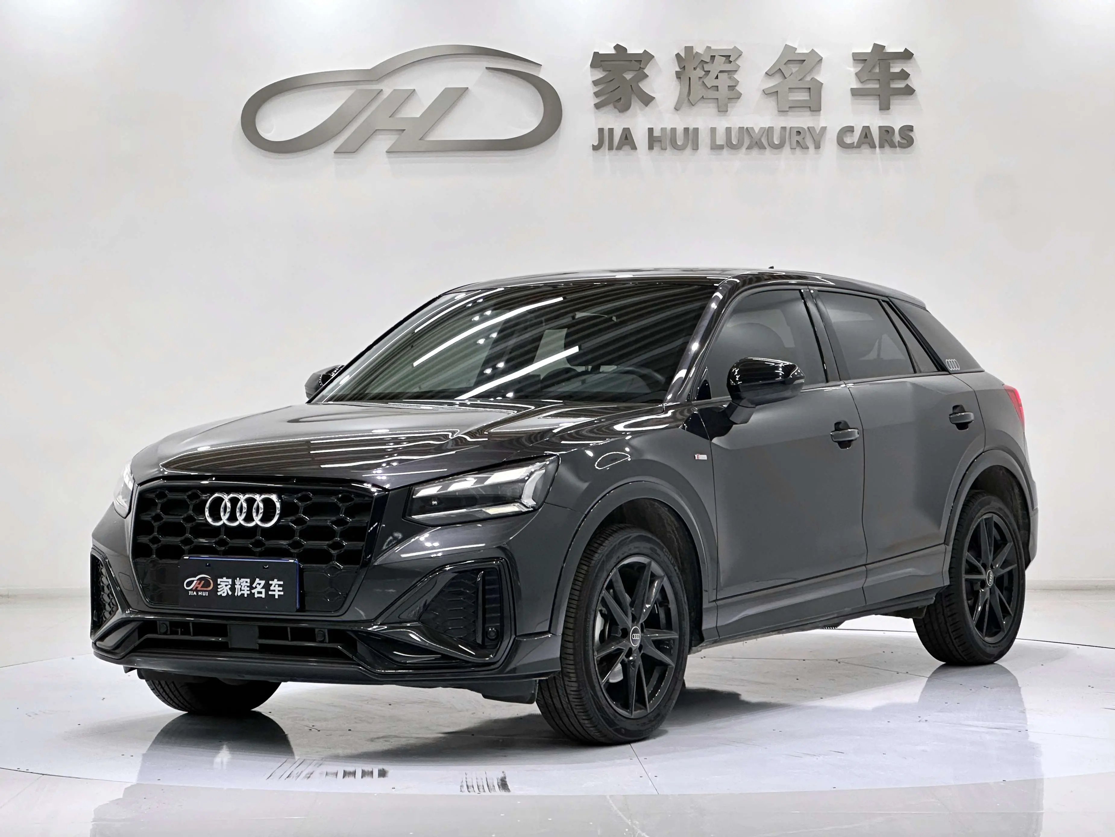 Audi Q2L  из Китая