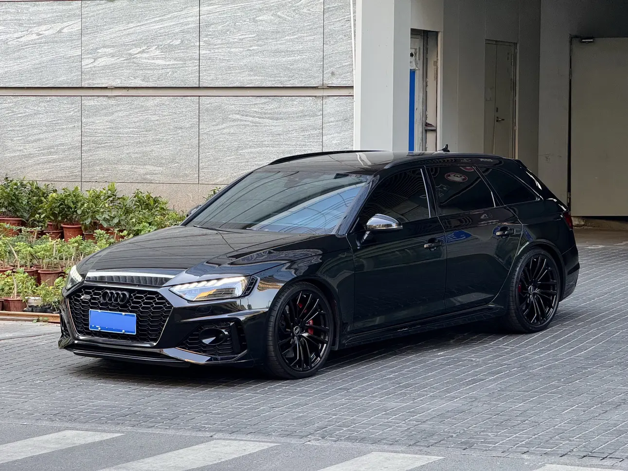 Audi RS 4  из Китая