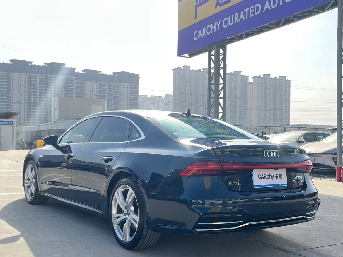 Audi A7L  из Китая