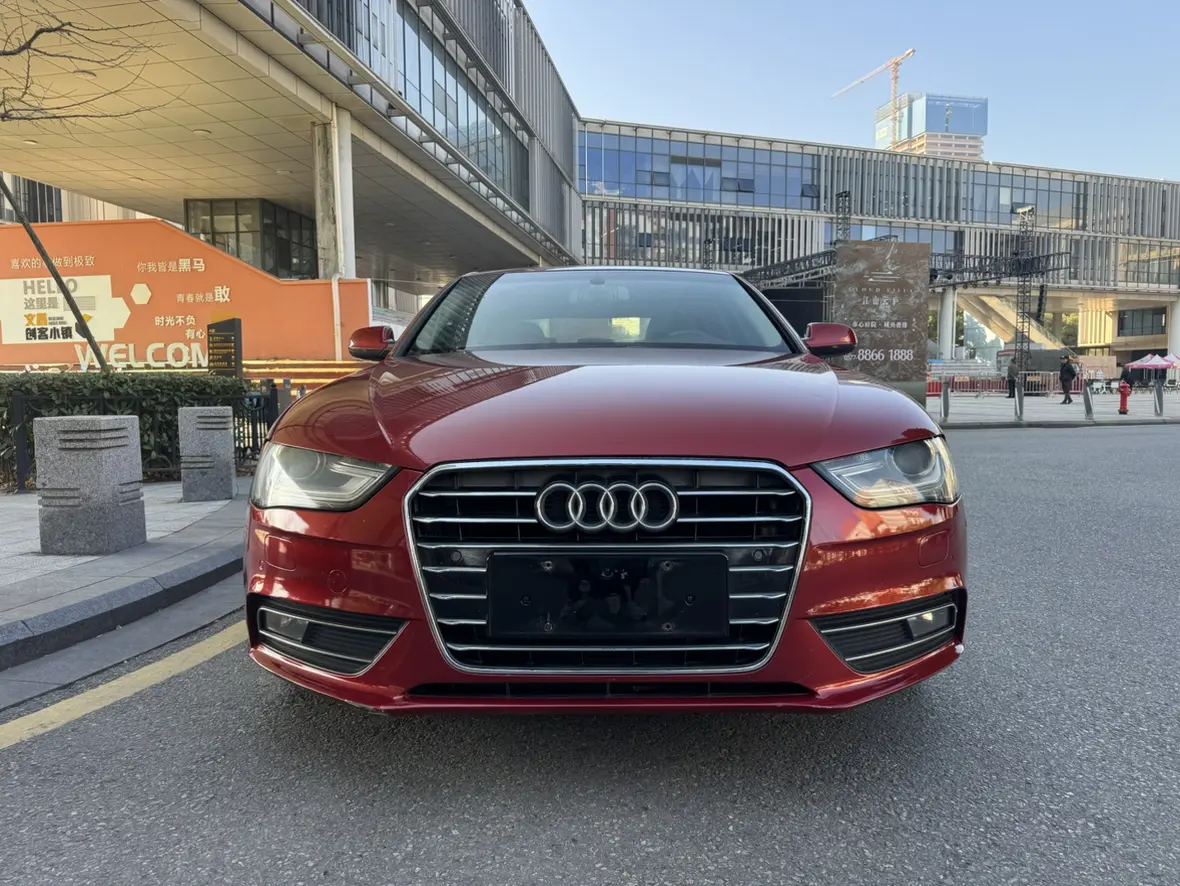 Audi A4L  из Китая