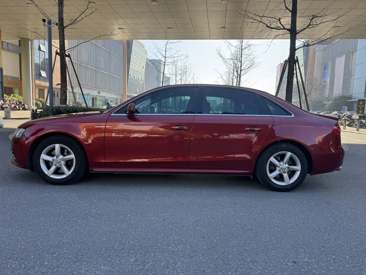 Audi A4L  из Китая