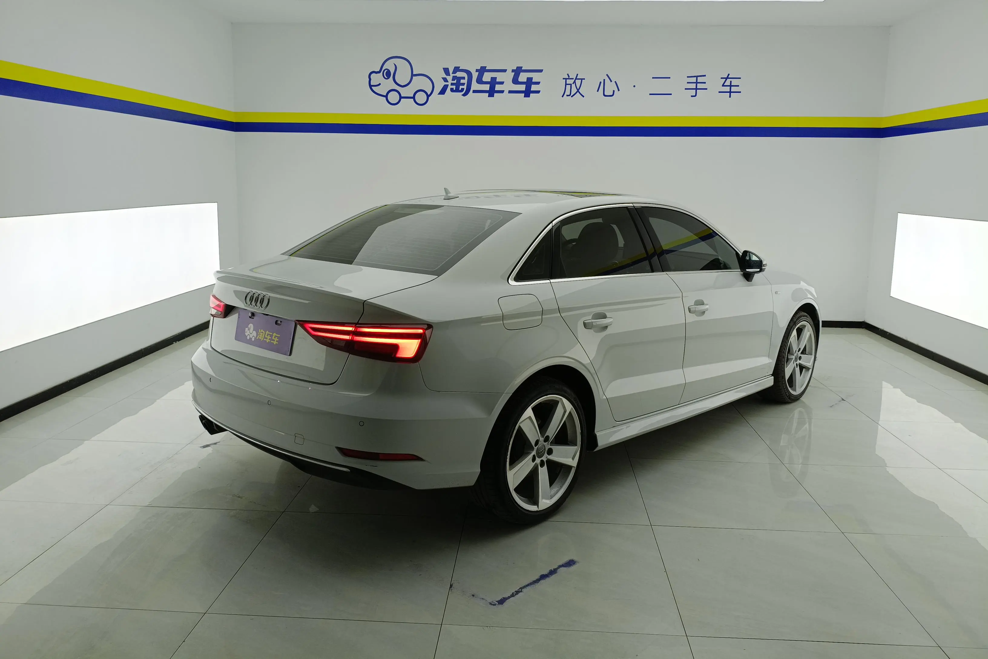 Audi A3  из Китая