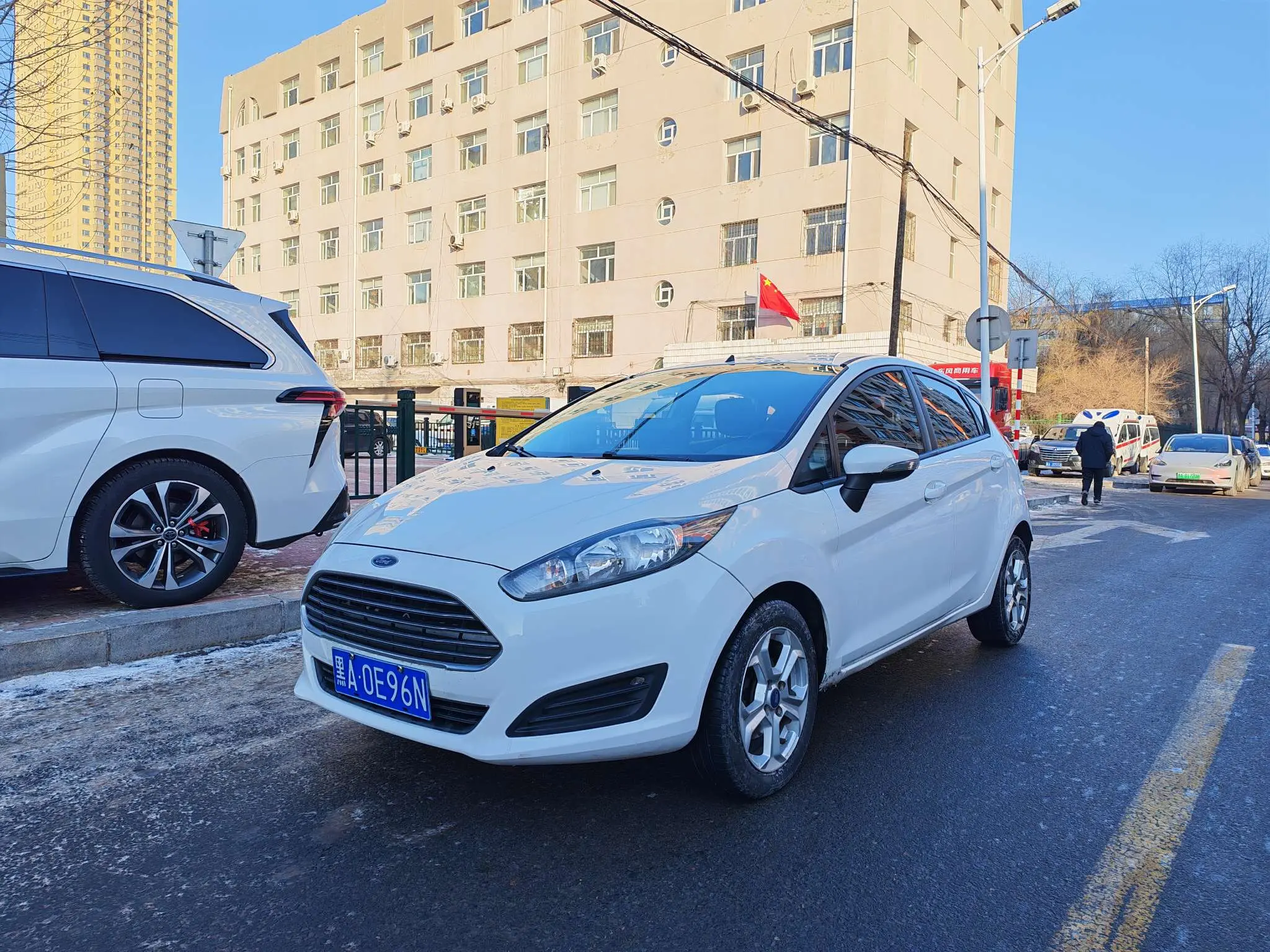 Ford Carnival  из Китая