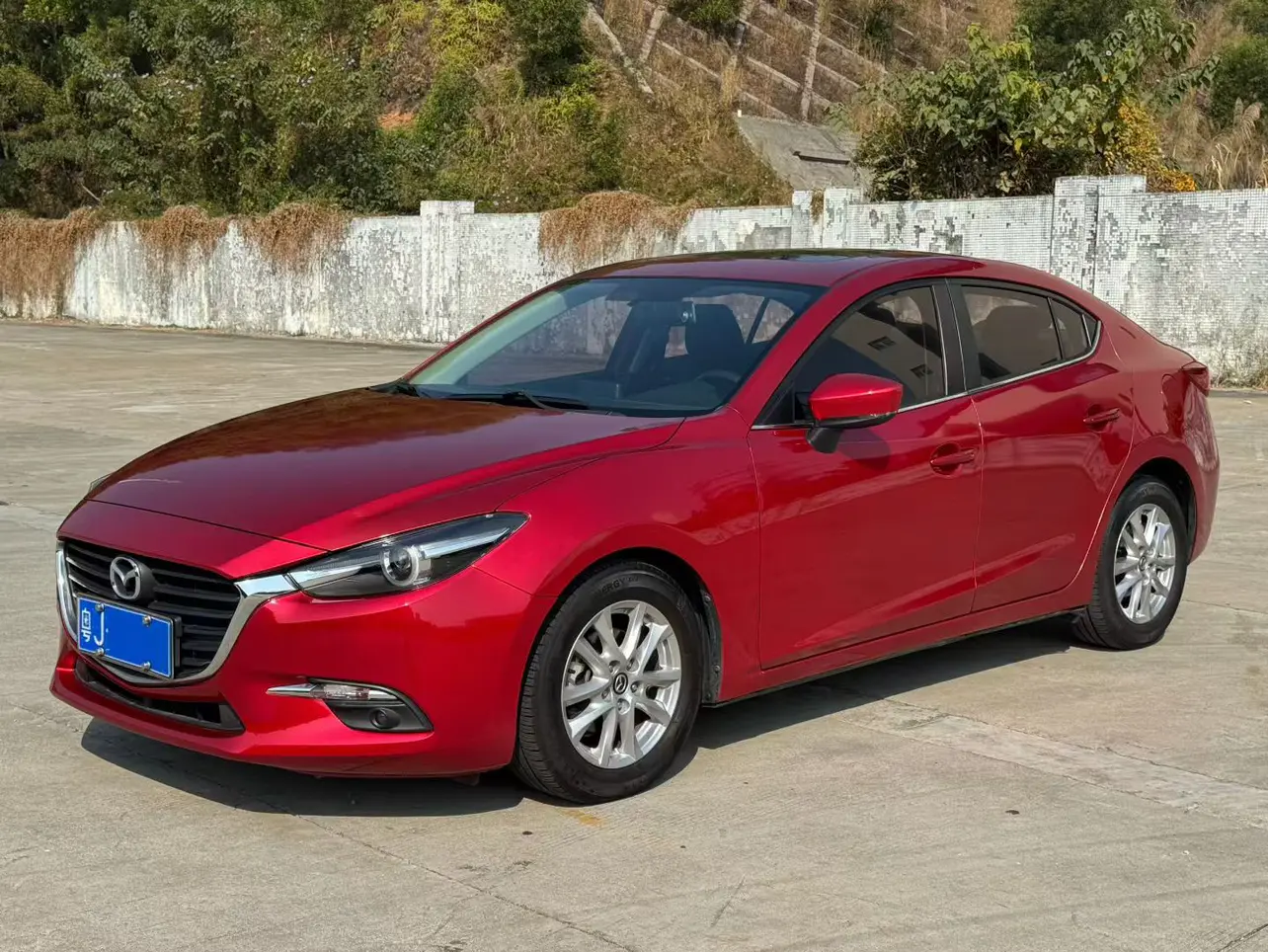 Mazda Axela (Mazda3)  из Китая