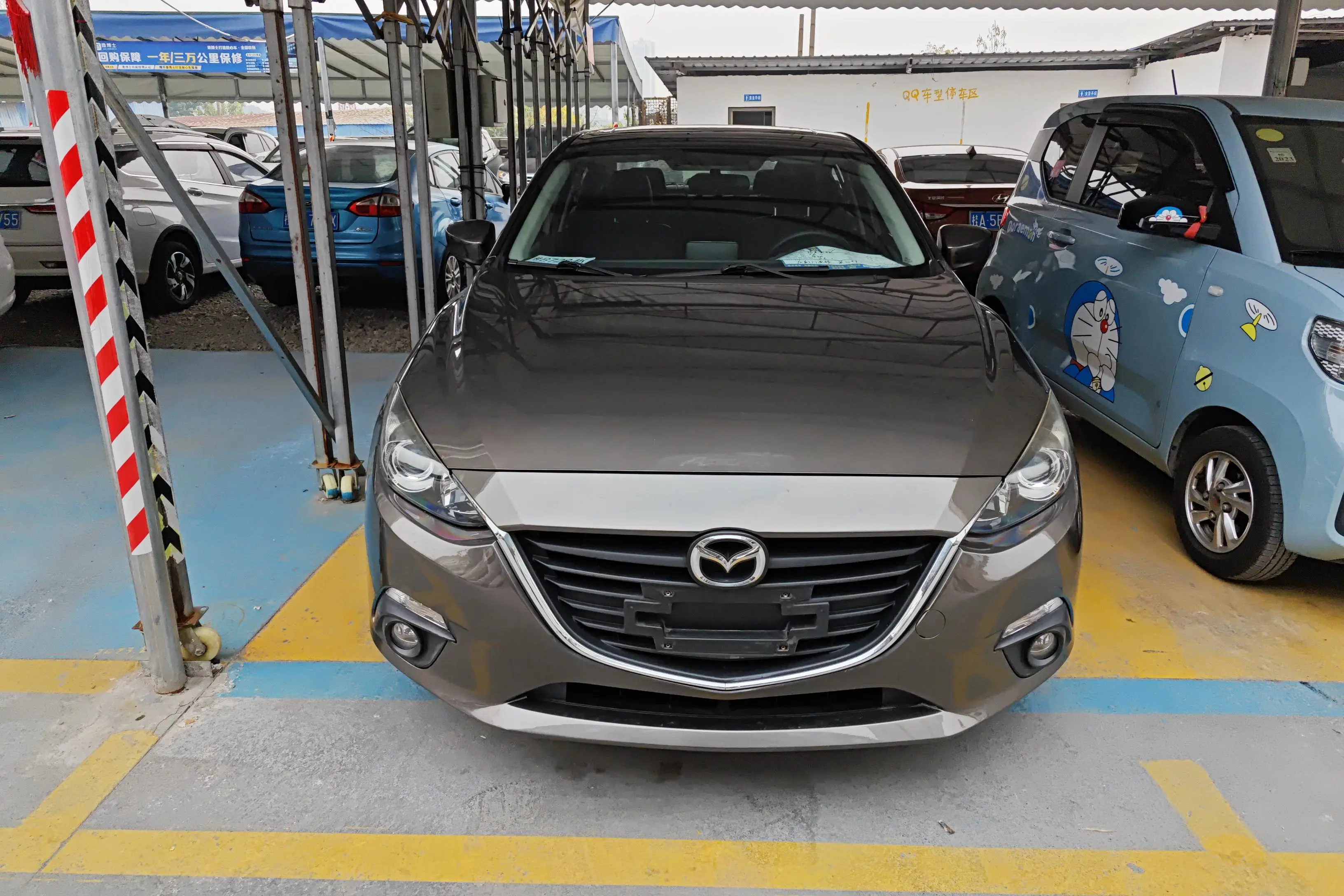 Mazda Axela (Mazda3)  из Китая
