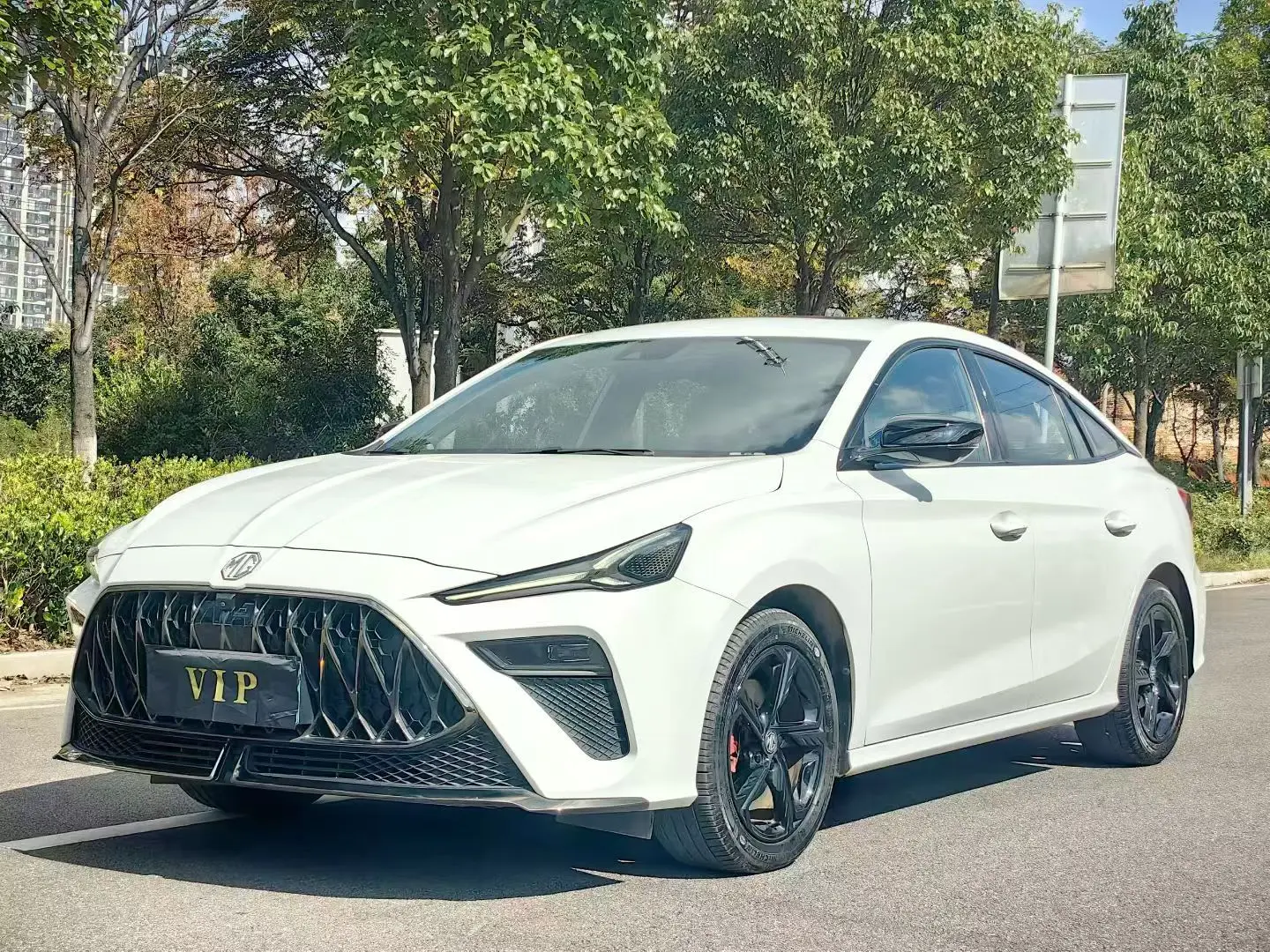 MG 5 Scorpio  из Китая