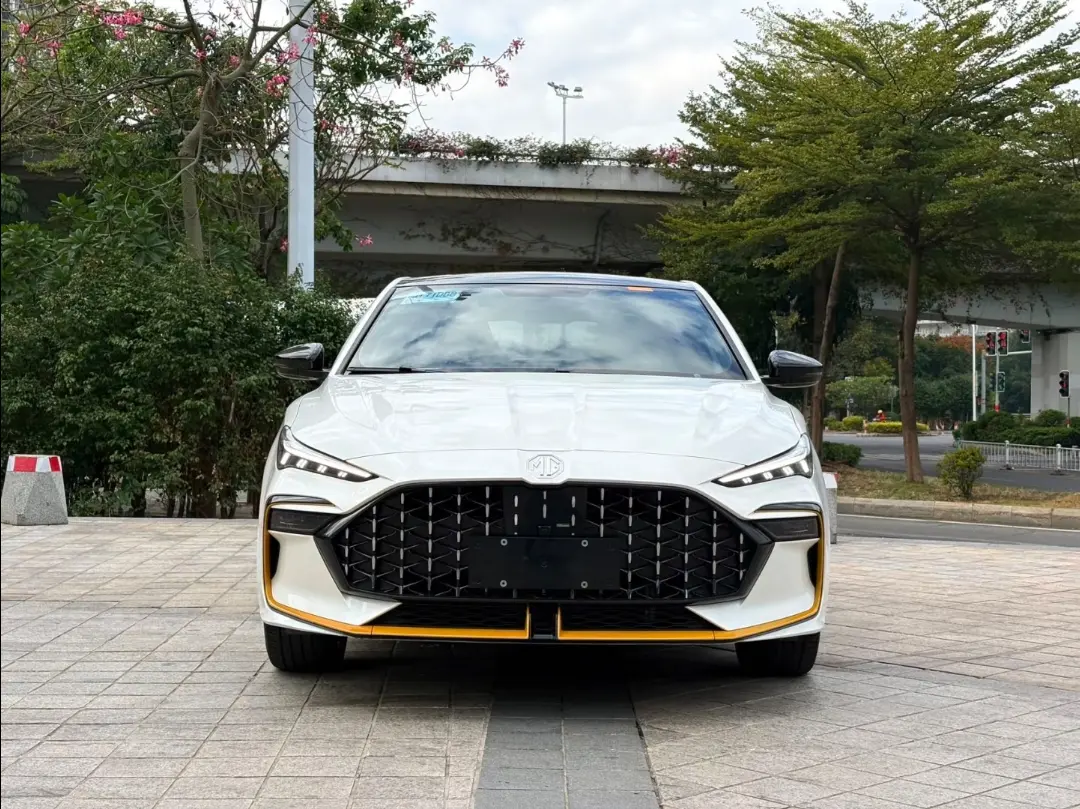 MG 6  из Китая