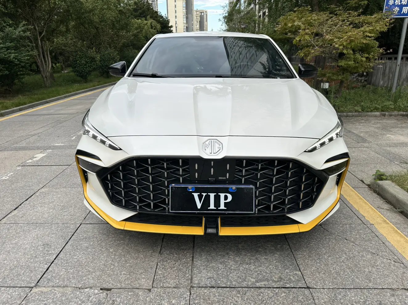 MG 6  из Китая