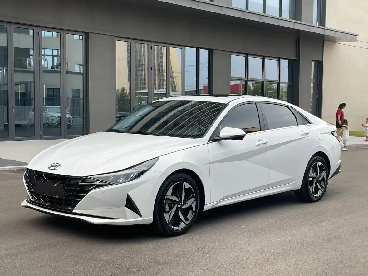 Hyundai Elantra  из Китая