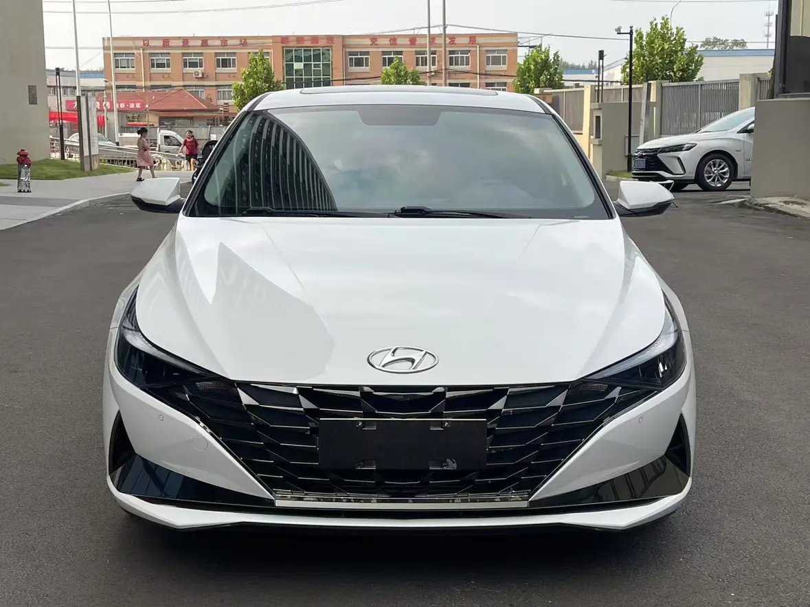 Hyundai Elantra  из Китая