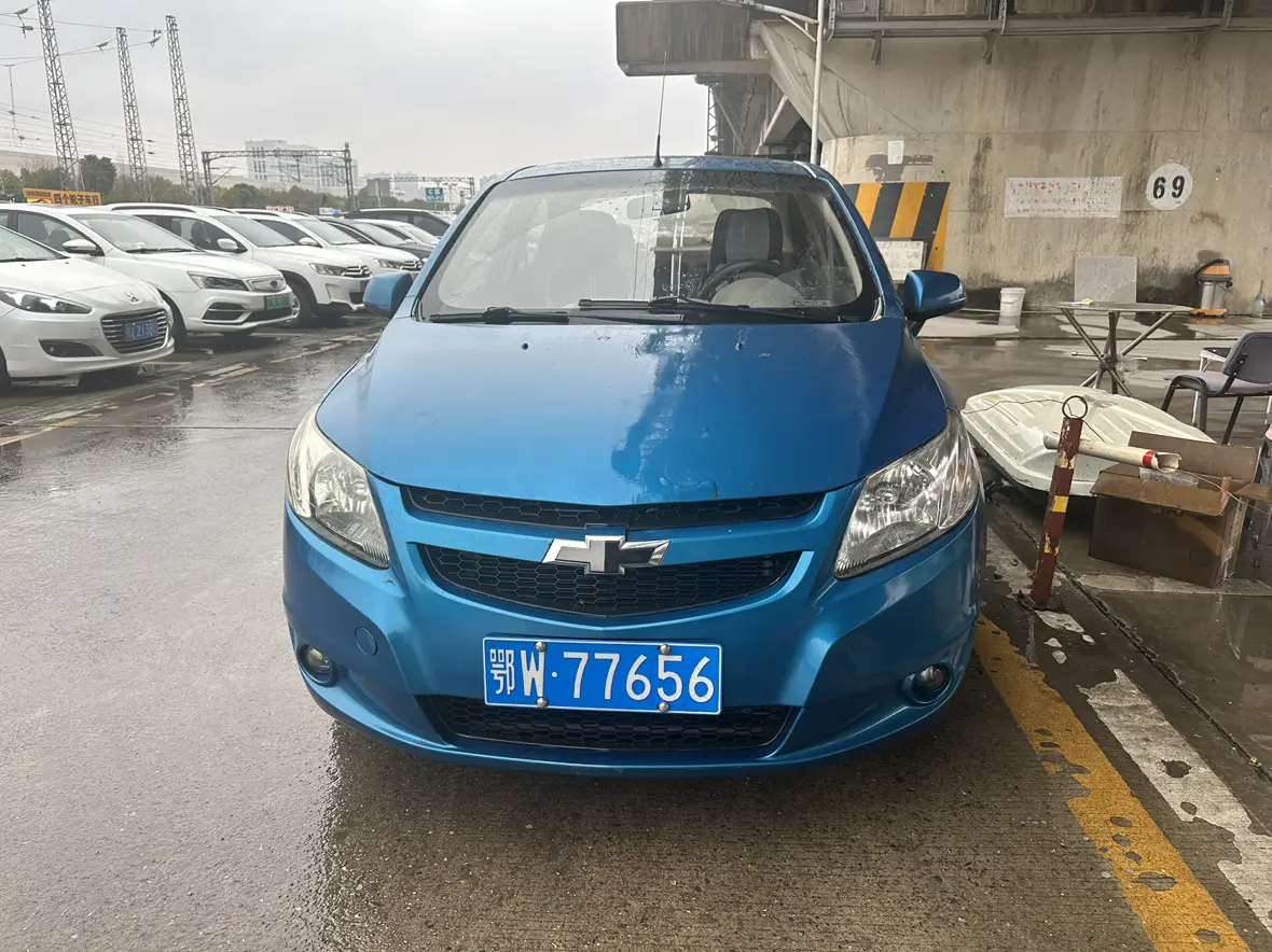 Chevrolet Sail  из Китая