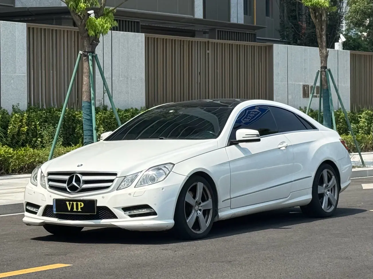 Mercedes-Benz E-Class  из Китая