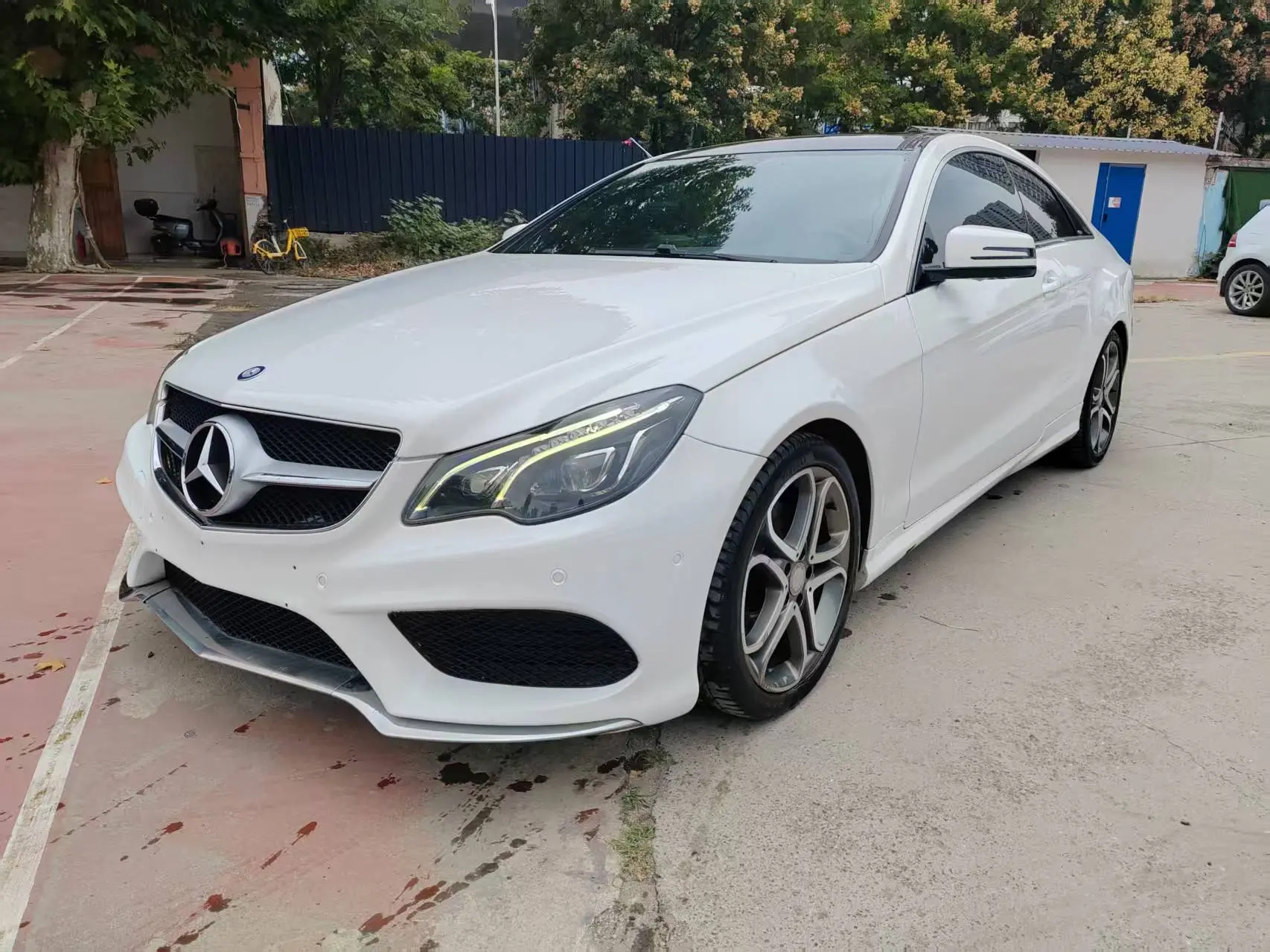 Mercedes-Benz E-Class  из Китая