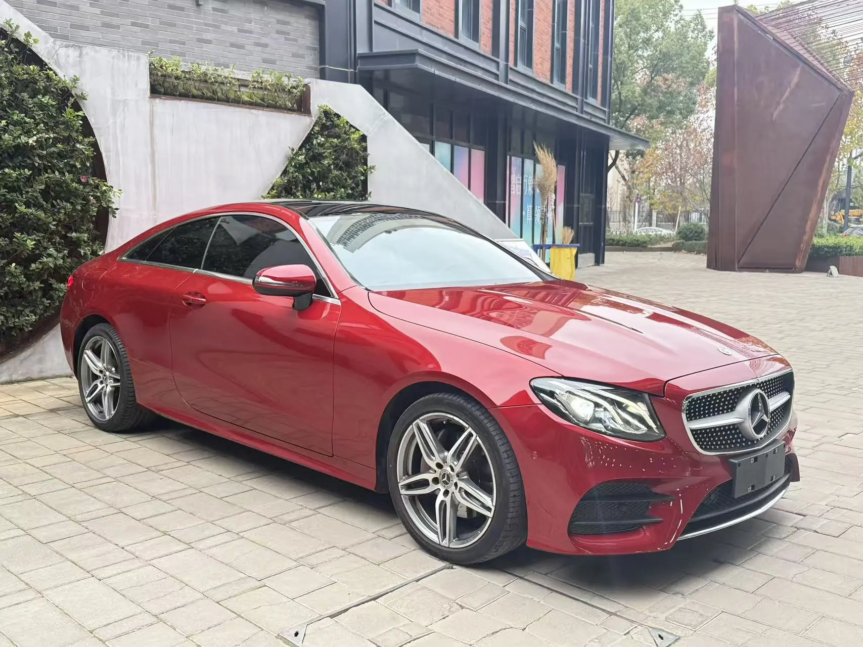 Mercedes-Benz E-Class  из Китая
